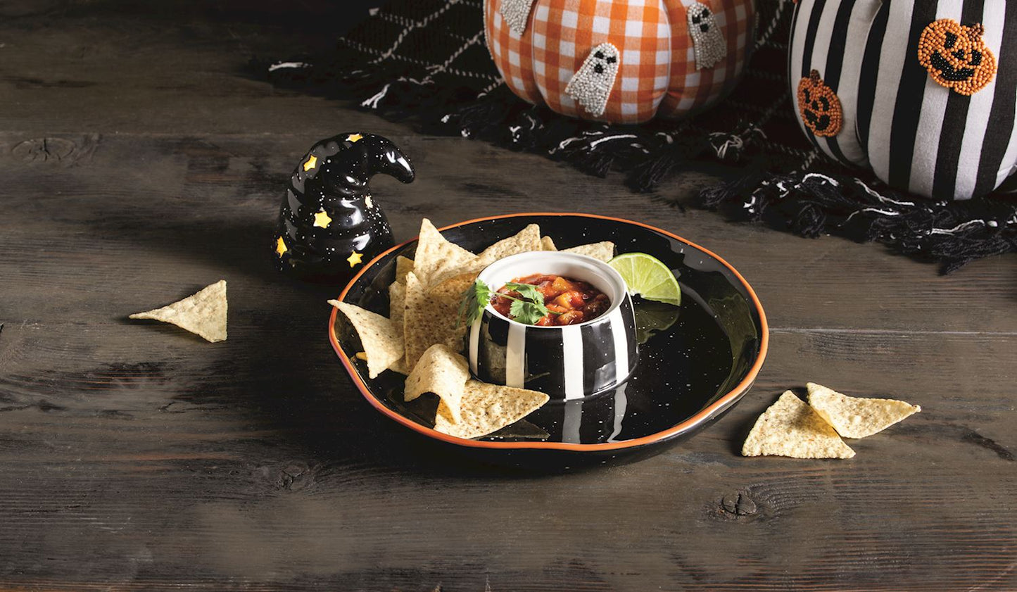 Light-Up Witch Hat Chip & Dip