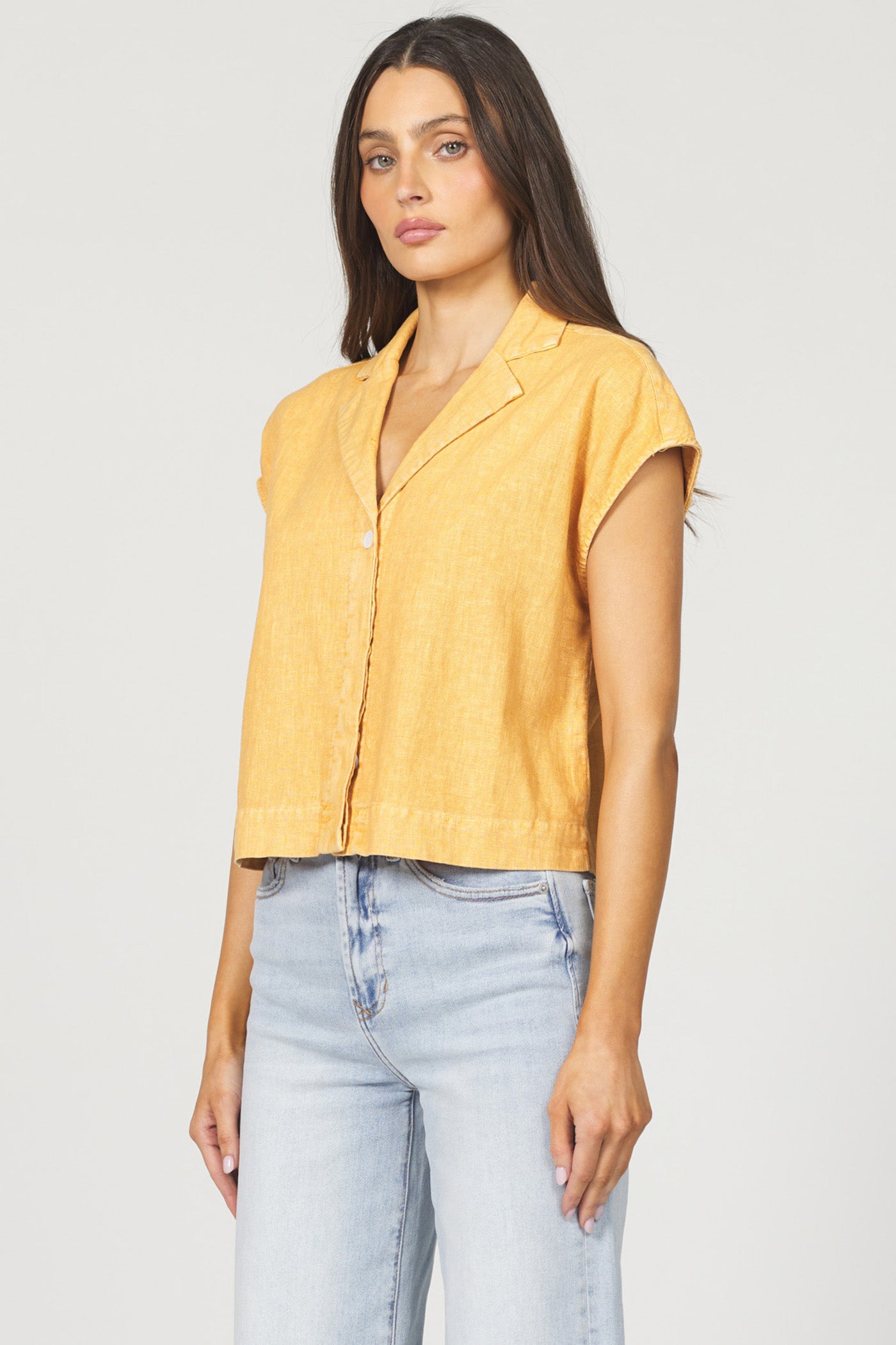 Cruz Oak Buff Button Up