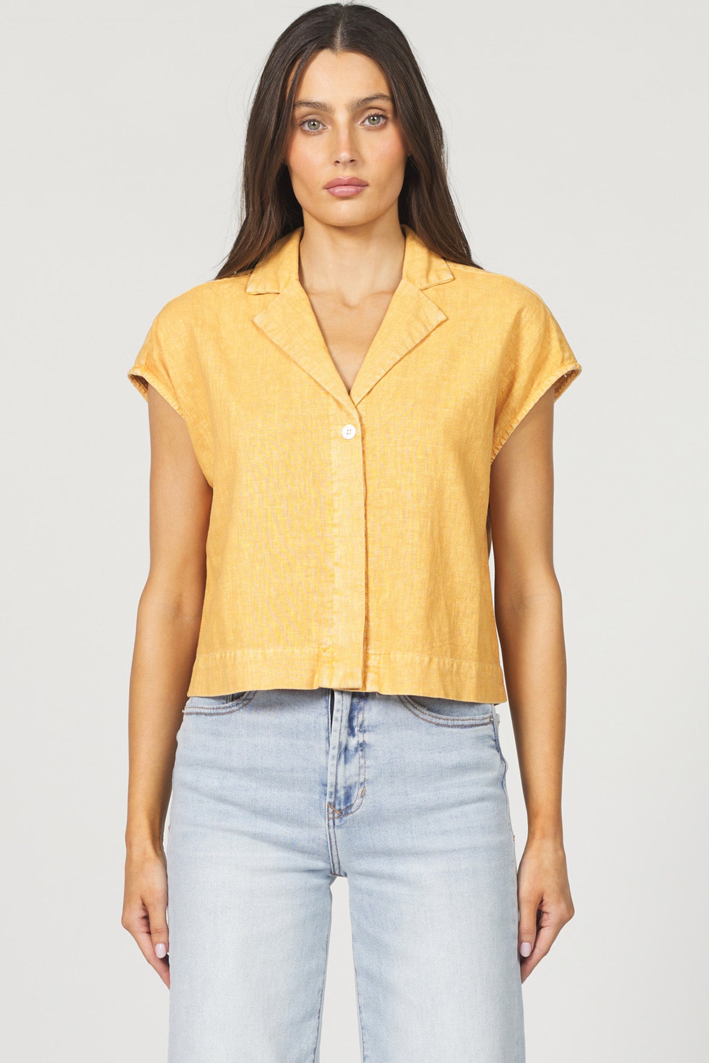 Cruz Oak Buff Button Up
