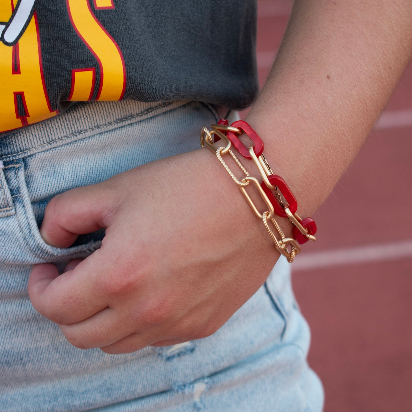 Red Marbled Resin Link Layered Toggle Necklace (Kenzii)