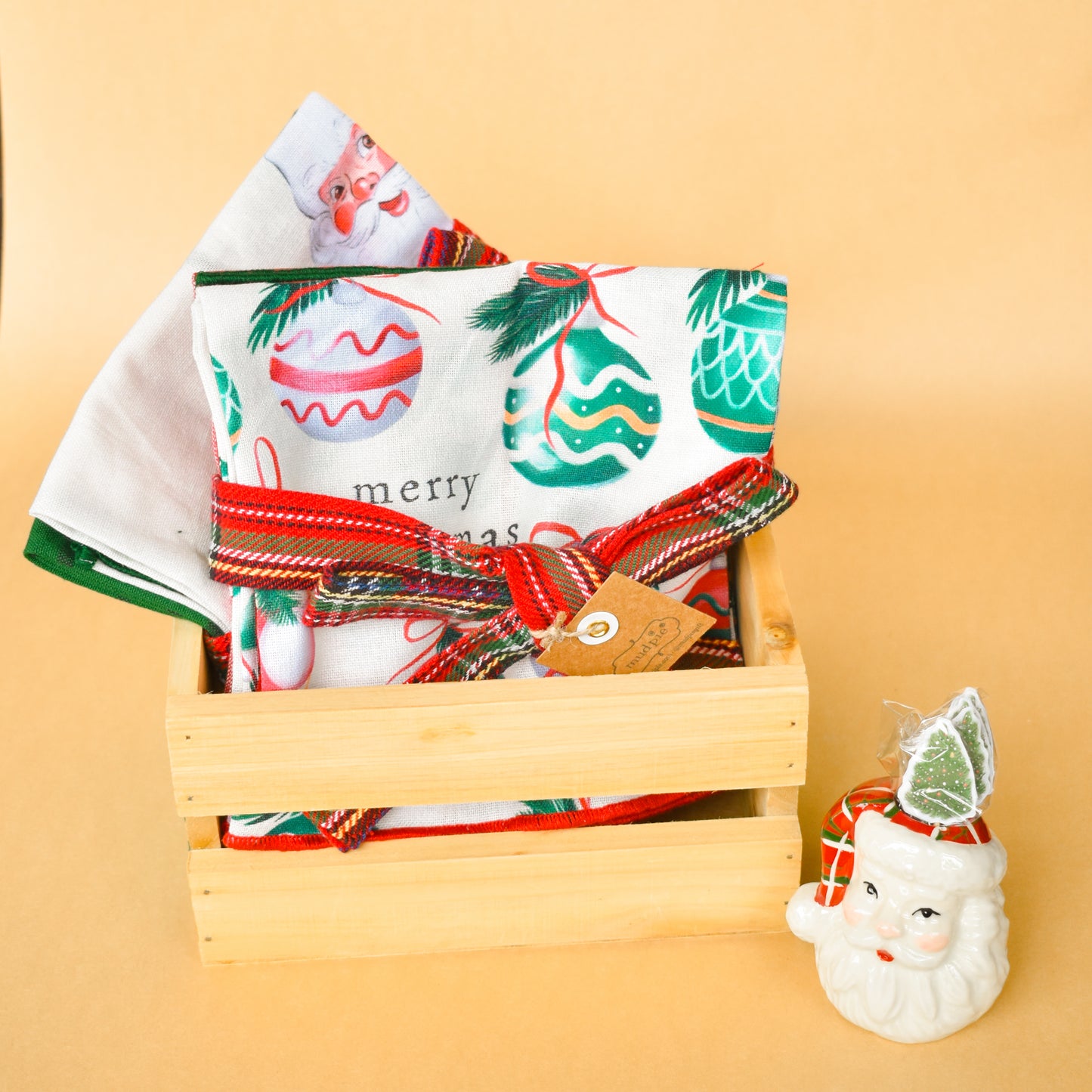 Classic Christmas Towel Sets (Mud Pie)