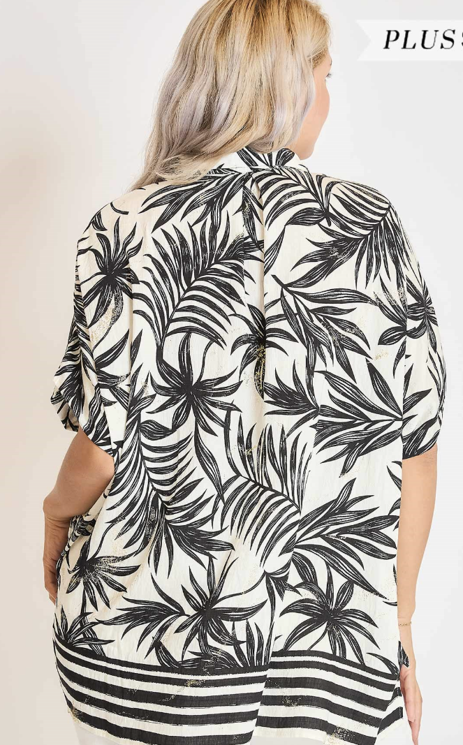 Plus B&W Print w/Gold Button-Up