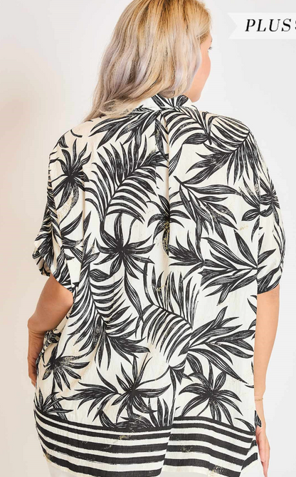 Plus B&W Print w/Gold Button-Up